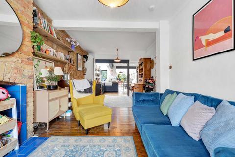 24 Balmoral Road, London, E10 5ND