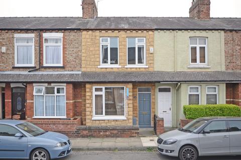 2 bedroom terraced house to rent, Baker Street, York, YO30