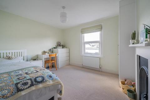 11 Kent Road, West Wickham, BR4 0JL