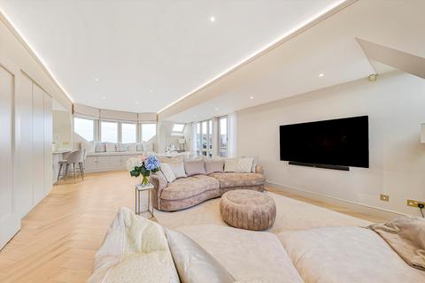 3 bedroom flat to rent, Westfield, Kidderpore Avenue, London, NW3