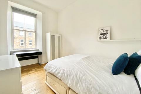 4 bedroom flat to rent, Sauchiehall Street, Glasgow, G3