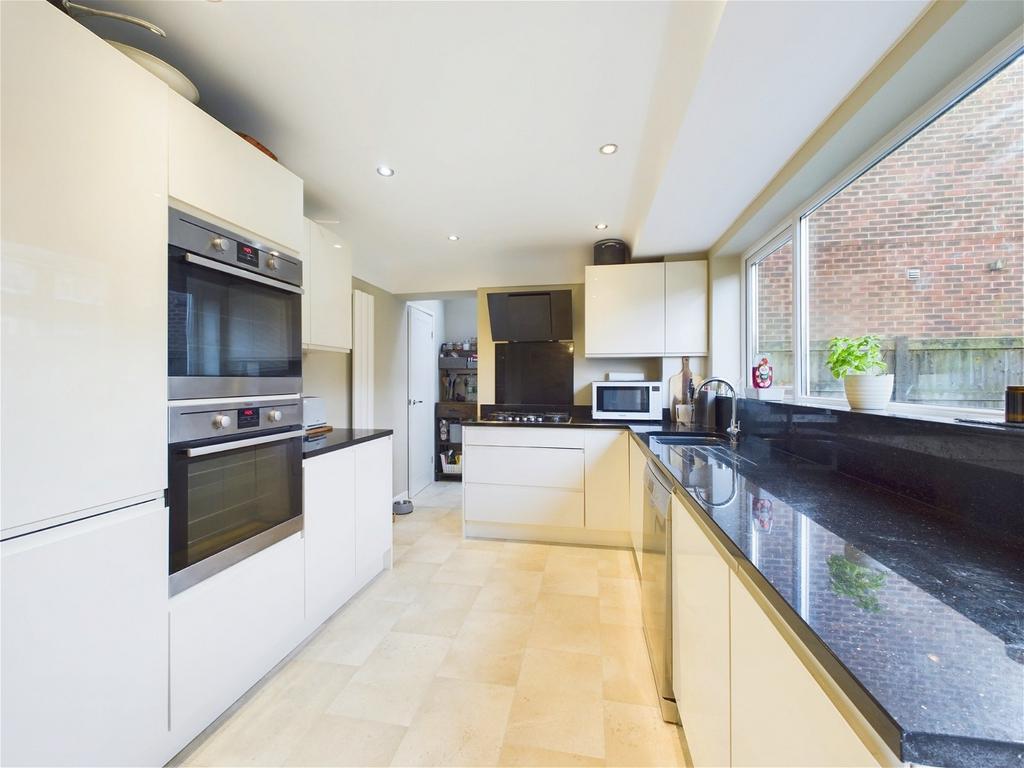 ENNERDALE DRIVE, AUGHTON 3 bed semidetached house £320,000