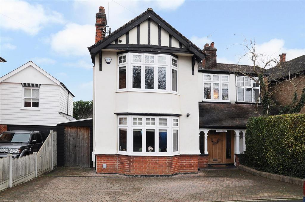 Hutton Road, Shenfield 4 bed house for sale £985,000