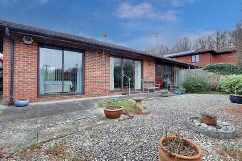 12 Amport Close, Lychpit, Basingstoke, RG24 8UU