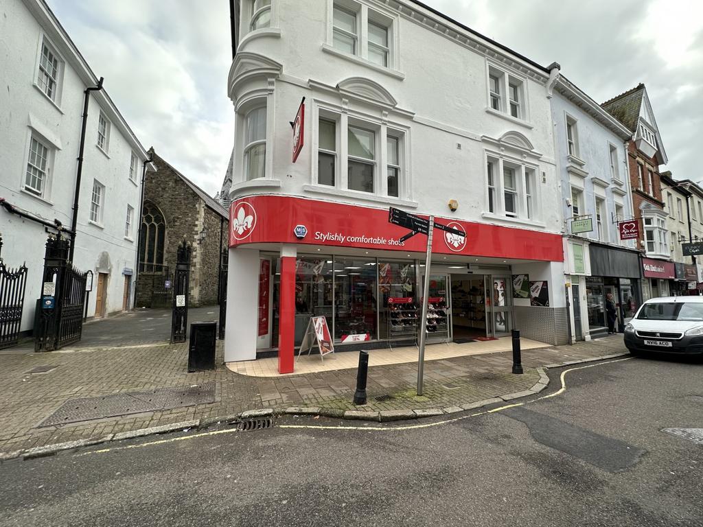 High Street, Barnstaple EX31 Retail property (high street) to rent £