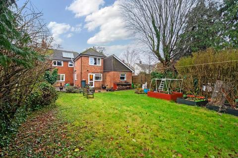 4 bedroom semi-detached house for sale, Olivers Battery Road South, Winchester, SO22