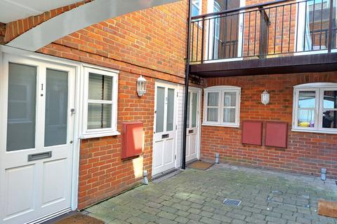 2 bedroom apartment for sale, Crown Place, Marlow