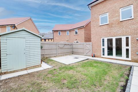 3 bedroom semi-detached house for sale, Condor Way, Basingstoke, Hampshire, RG24