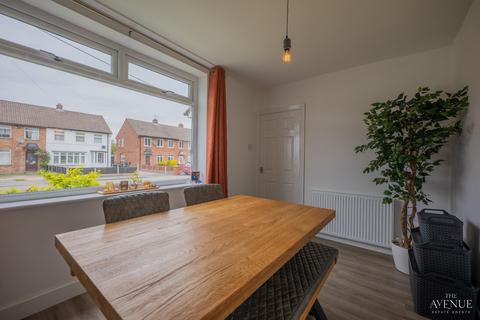 12 Bonner Grove, Walsall, WS9 0DU