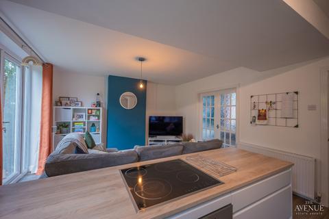 12 Bonner Grove, Walsall, WS9 0DU