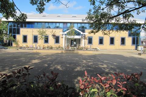 3 bedroom apartment to rent, Grand Union House, Buckinghamshire SL0