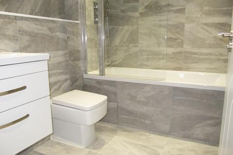 3 bedroom apartment to rent, Grand Union House, Buckinghamshire SL0