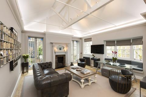 4 bedroom apartment to rent, North Audley Street, Mayfair, London W1K