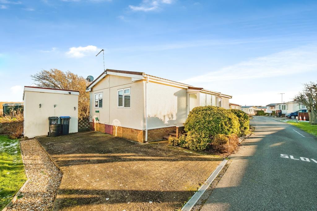 Willowbrook Park, Lancing, West Sussex, BN15 2 bed park home for sale
