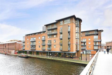 2 bedroom penthouse for sale, Canal Wharf, Waterfront Walk, Birmingham, B1