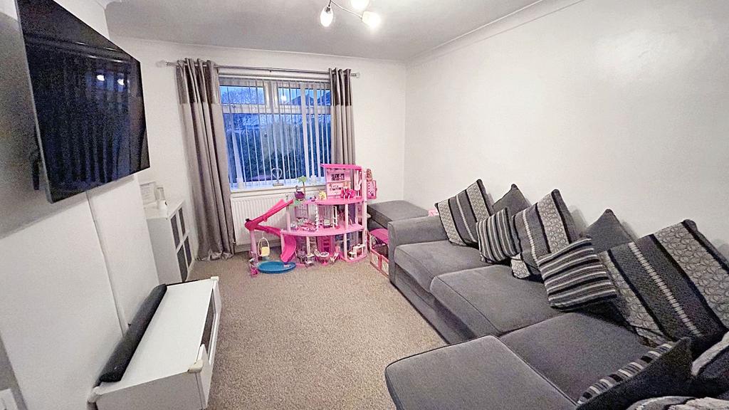 Haydon Road, Ashington, Northumberland, NE63 0JX 2 bed semidetached