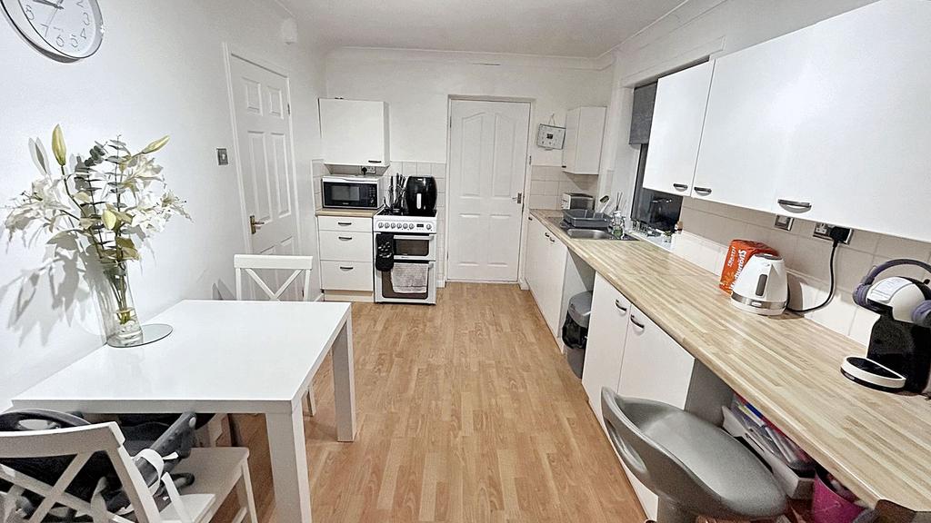 Haydon Road, Ashington, Northumberland, NE63 0JX 2 bed semidetached