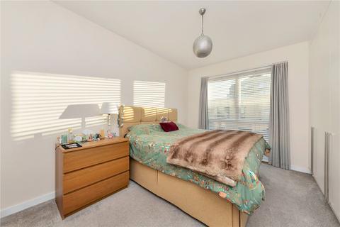 The Aura Building, 5 Northrop Road, Trumpington, Cambridge, CB2 9DD