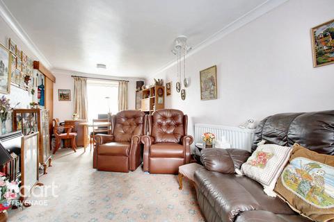 45 Featherston Road, Stevenage, SG2 9PN