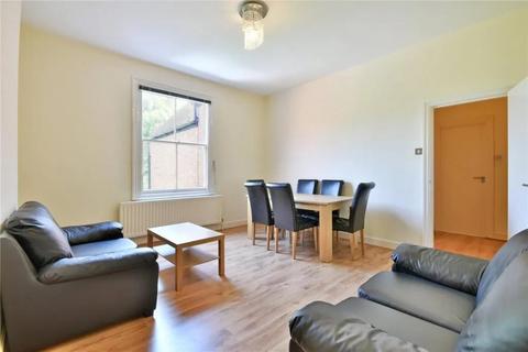 2 bedroom flat to rent, Exeter Road, Willesden Green