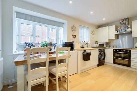 2 bedroom end of terrace house for sale, Franklyn Close, Waltham Chase, Southampton, Hampshire, SO32