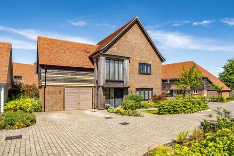 4 bedroom detached house for sale, Kilndown Place, Stelling Minnis, Canterbury, Kent, CT4