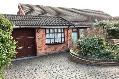 1 bedroom bungalow for sale - Exton Close, Wolverhampton, West Midlands, WV11