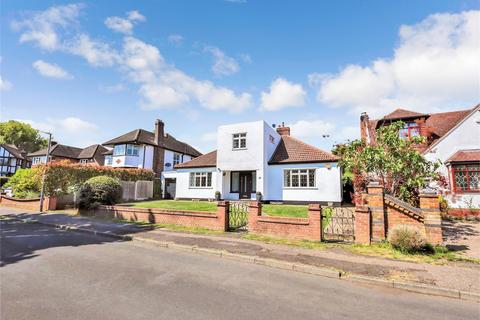 4 bedroom detached house for sale - Brook Rise, Chigwell, Essex