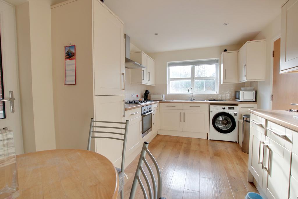 Kitchen breakfast room