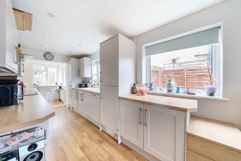 3 bedroom semi-detached house for sale, Chiltern Avenue, Bedford