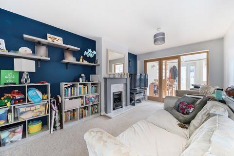 3 bedroom semi-detached house for sale, Chiltern Avenue, Bedford