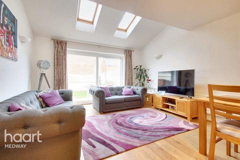 38 Hambrook Road, Snodland, ME6 5SQ