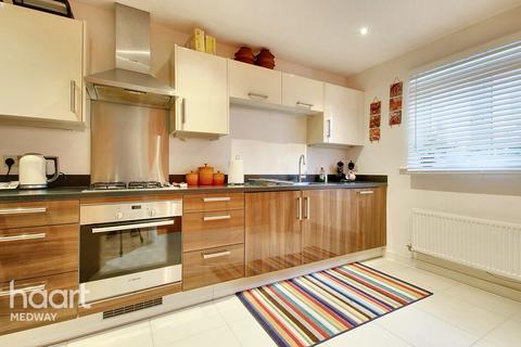38 Hambrook Road, Snodland, ME6 5SQ