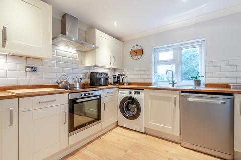 50 Charsley Close, Little Chalfont, Amersham, HP6 6QH