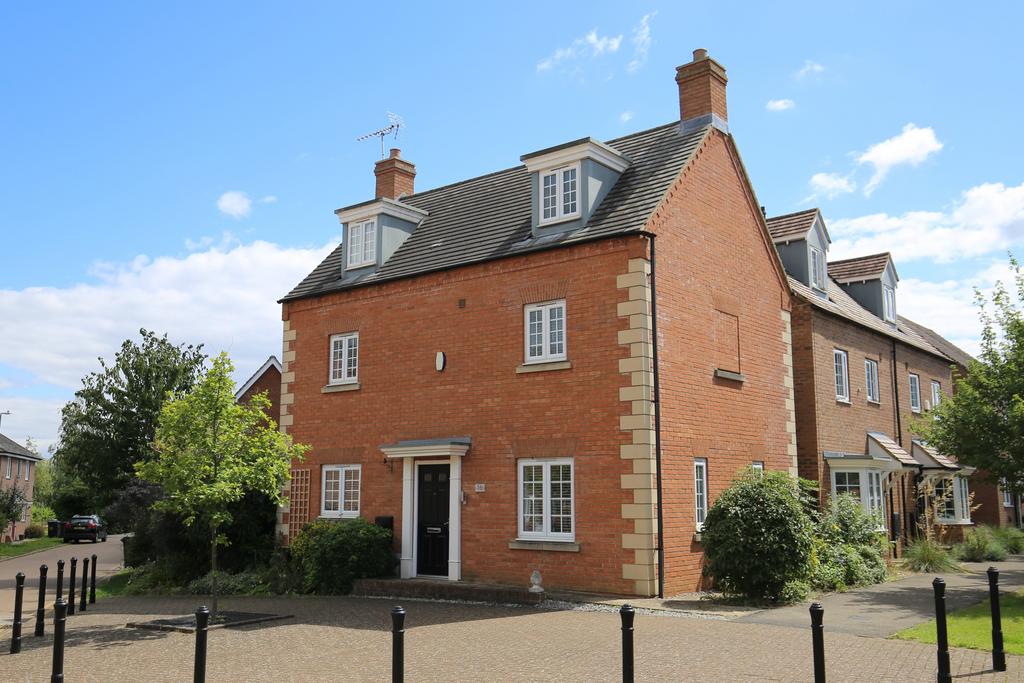 Plover Road Leighton Buzzard Lu7 4 Bed Detached House For Sale £430 000