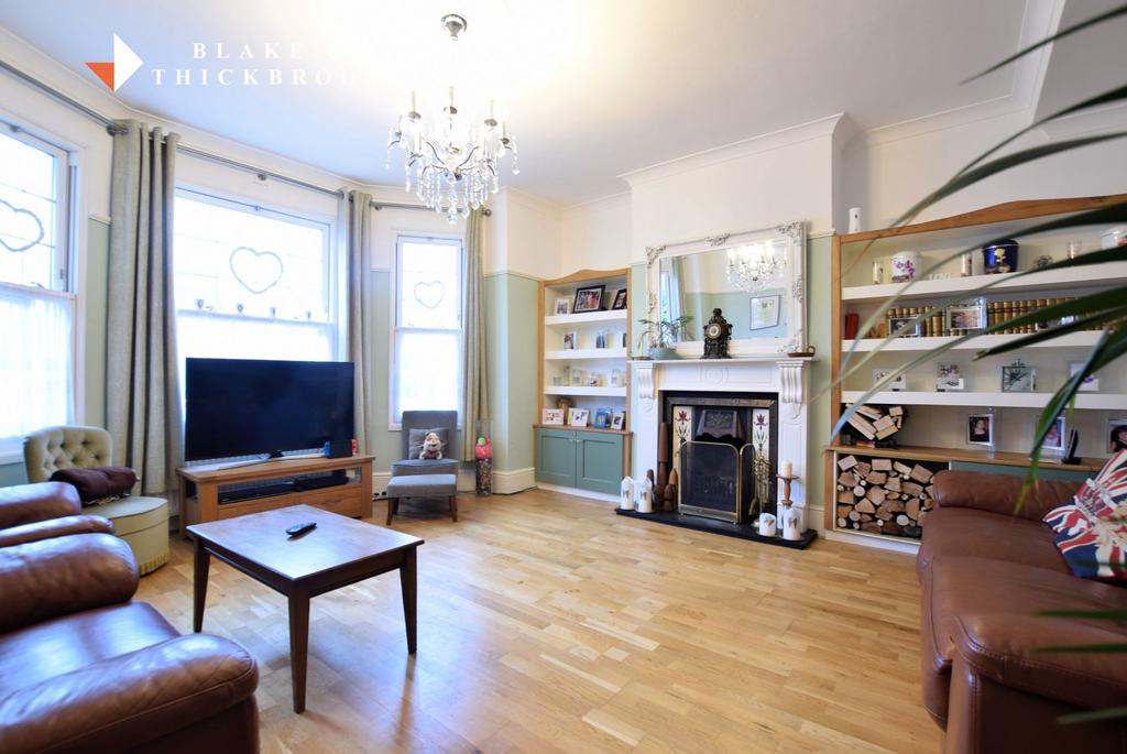 St Vincent Road, ClactononSea 7 bed semidetached house for sale £