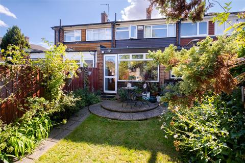 3 bedroom terraced house for sale, De Montfort Road, London SW16