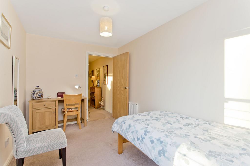 12 Bed 2