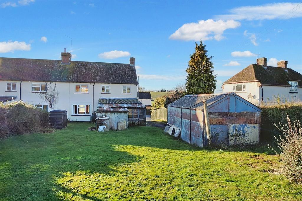 Tarrant Hinton 2 bed semidetached house for sale £255,000
