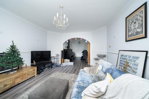 2 bedroom apartment for sale, Moreland Court, Finchley Road, London, NW2