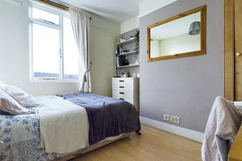 5 bedroom terraced house to rent, Wakefield Road, Brighton, East Sussex, BN2