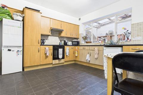 5 bedroom terraced house to rent, Wakefield Road, Brighton, East Sussex, BN2