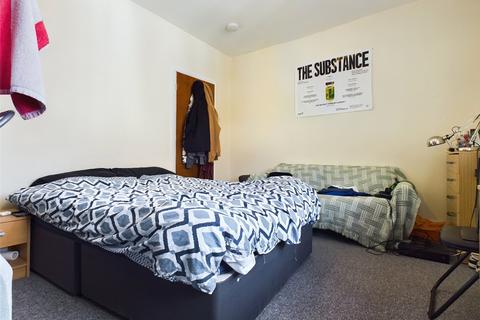 4 bedroom terraced house to rent, Islingword Street, Brighton, East Sussex, BN2