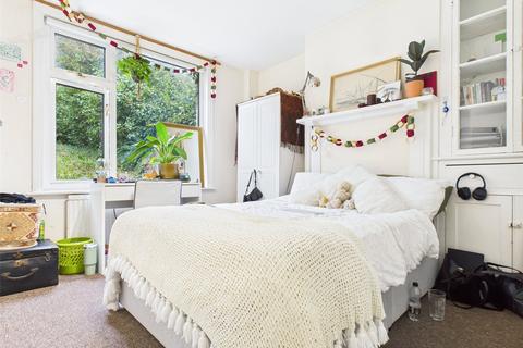 4 bedroom terraced house to rent, Coombe Road, Brighton, East Sussex, BN2