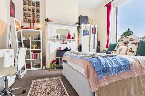 4 bedroom terraced house to rent, Coombe Road, Brighton, East Sussex, BN2