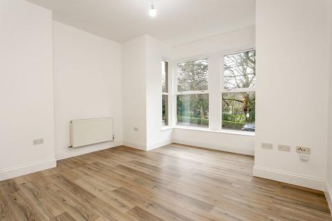 2 bedroom apartment for sale, Valley Drive, Cecil Court, HG2