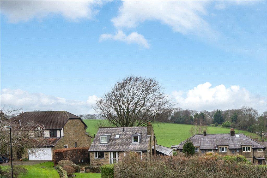 Churchgate, Bramhope, Leeds, West... 2 bed apartment for sale £224,950