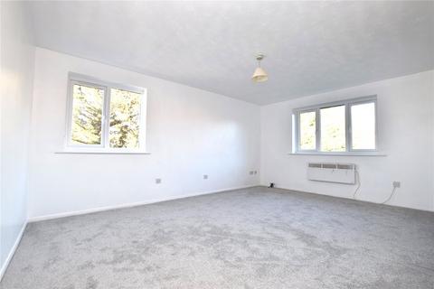 2 bedroom apartment for sale, Avenue Road, Chadwell Heath, Romford, RM6