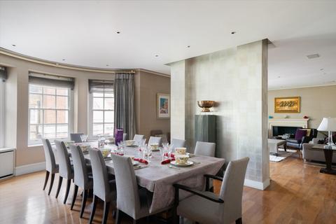 4 bedroom flat for sale, Park Street, Mayfair, London, W1K