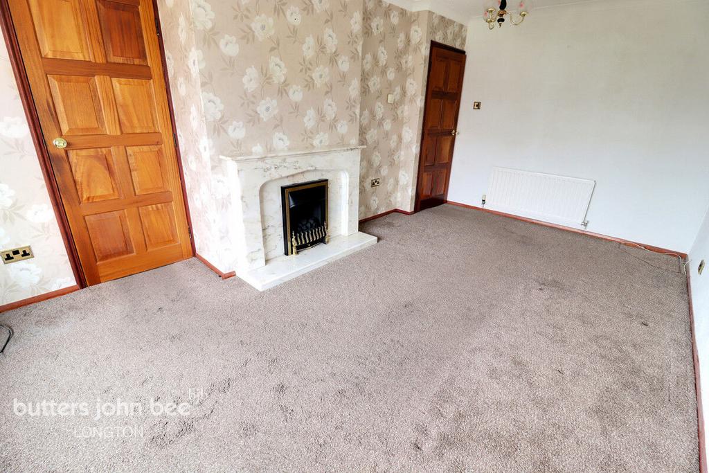 Glenwood Close, StokeOnTrent 2 bed semidetached bungalow for sale